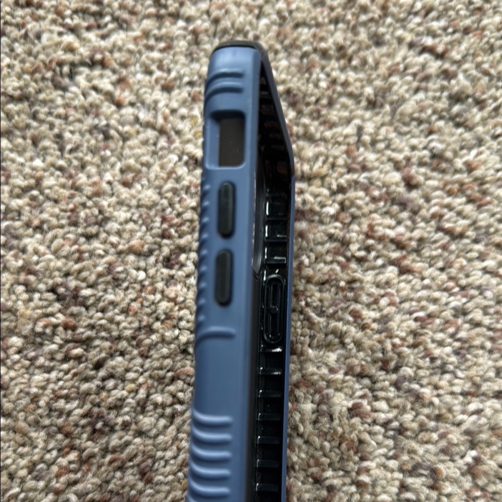 Speck Blue Rugged Phone Case with Geometric Grip - Picture 4 of 6